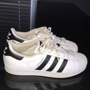 Original Adidas superstar shoes gently used